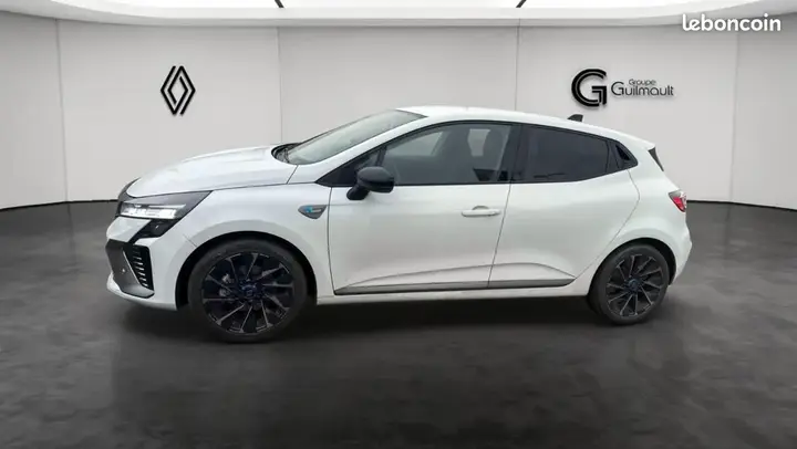 Renault Clio 2024 photo 2