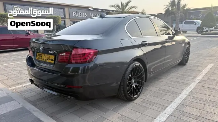 BMW 5 Series 2012 photo 4