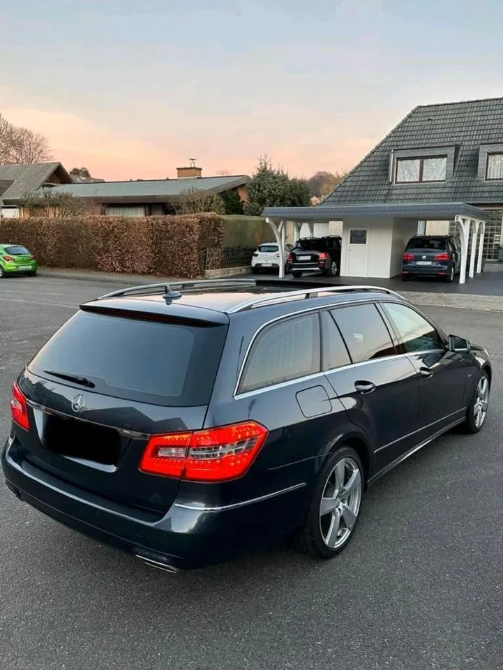 Mercedes-Benz E300