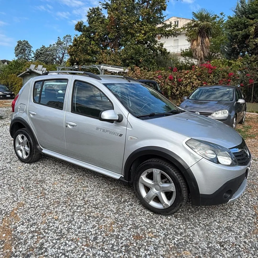 Dacia Sandero Stepway 2012 photo 4
