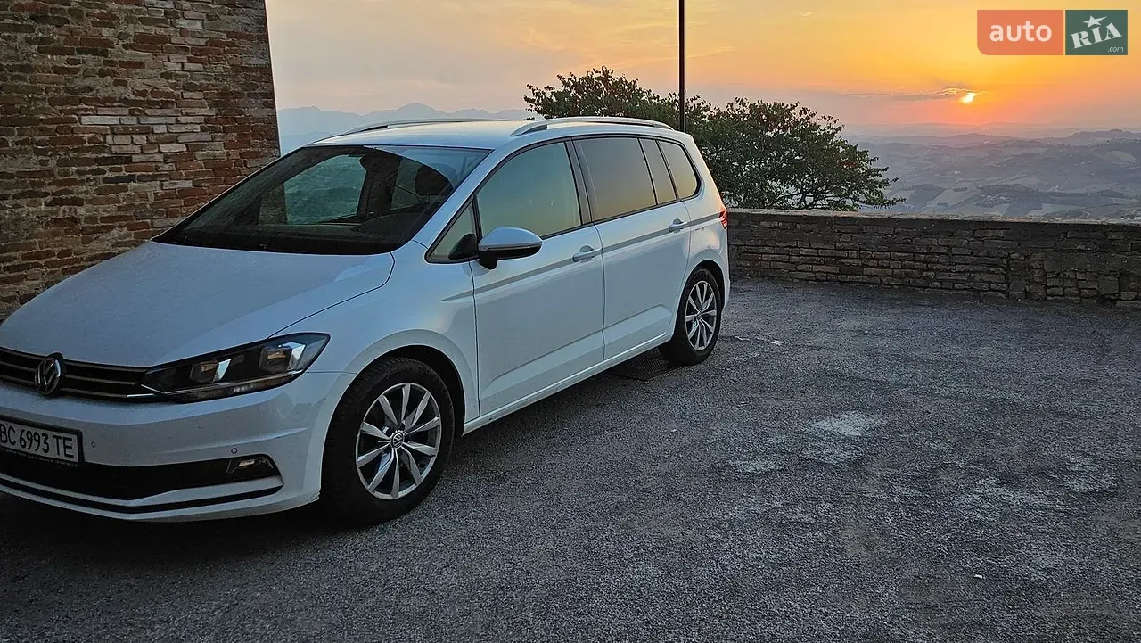 Volkswagen Touran 2018 photo 3
