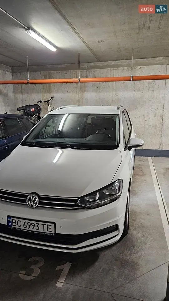 Volkswagen Touran 2018 photo 4