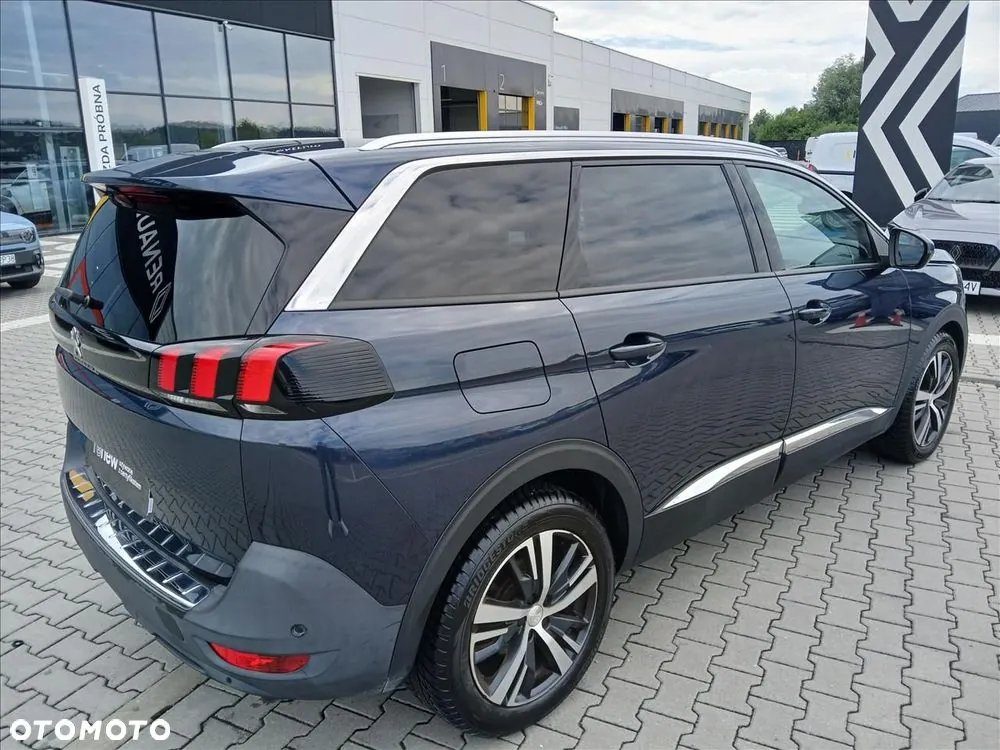 Peugeot 5008 2019 photo 3