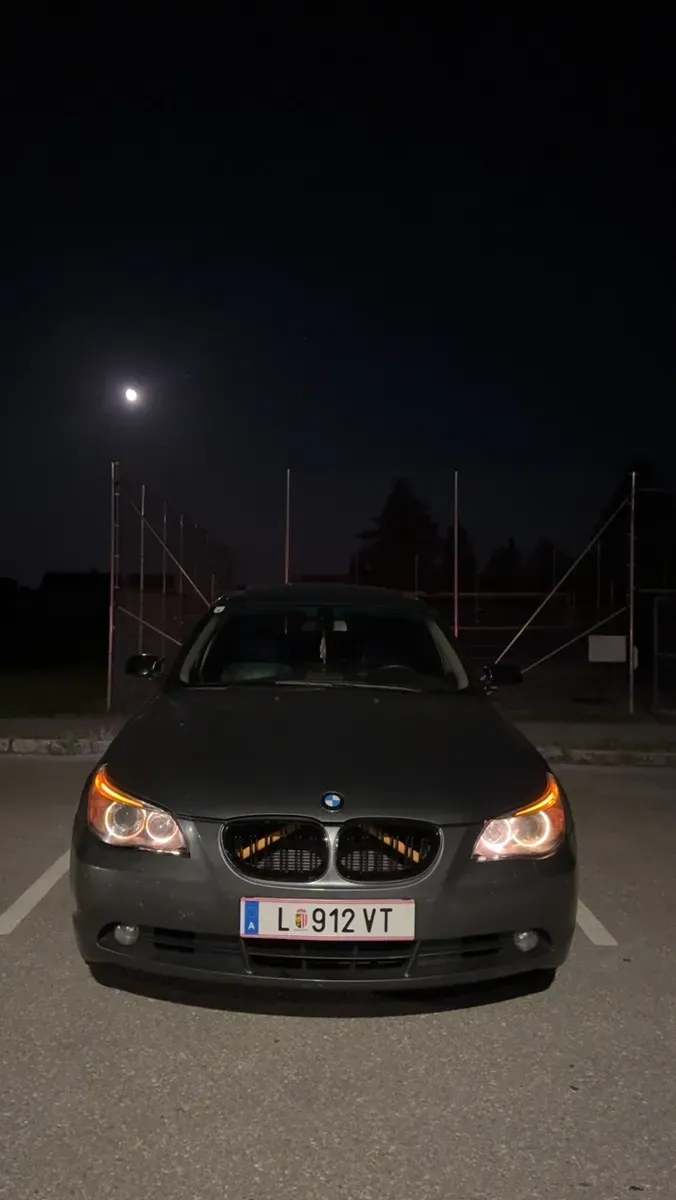 BMW 5 Series 2006 photo 2