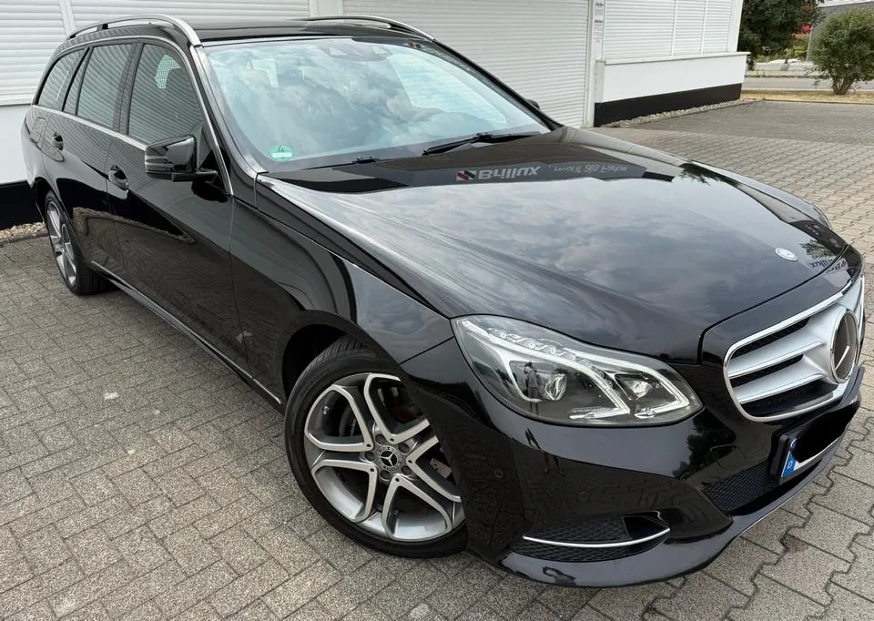 Mercedes-Benz E 220