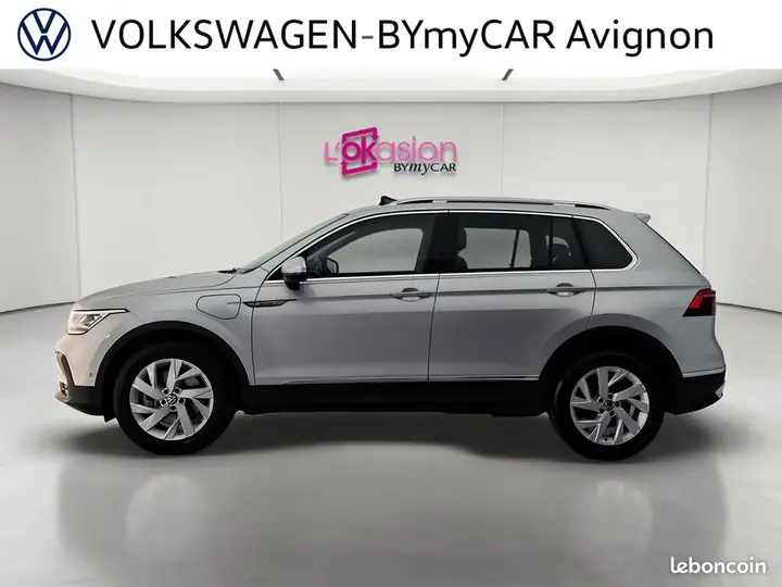 Volkswagen Tiguan 2023 photo 2