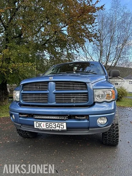 Dodge Ram 2003 photo 2