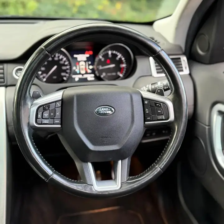 Land Rover Discovery Sport 2016 photo 5