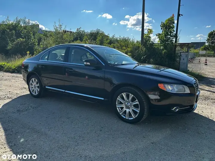 Volvo S80 2010 photo 2