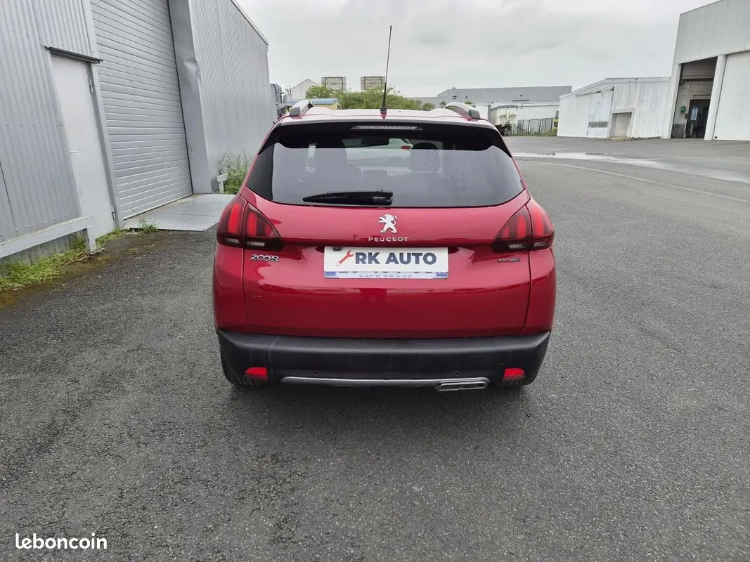 Peugeot 2008 2017 photo 5