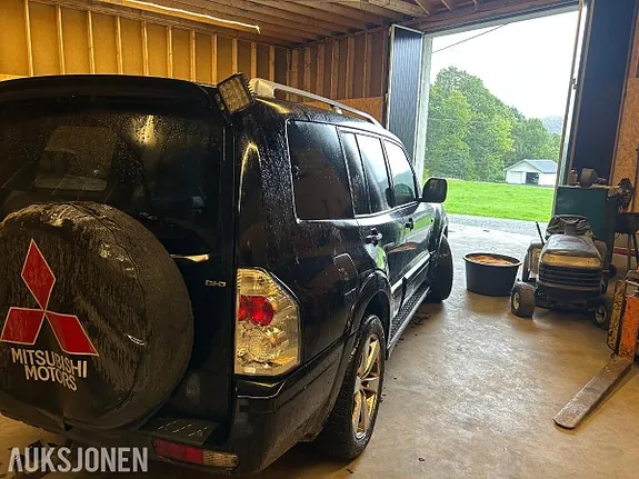 Mitsubishi Pajero 2006 photo 4