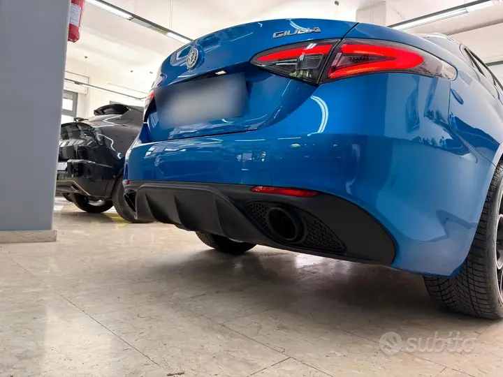 Alfa Romeo Giulia 2024 photo 4