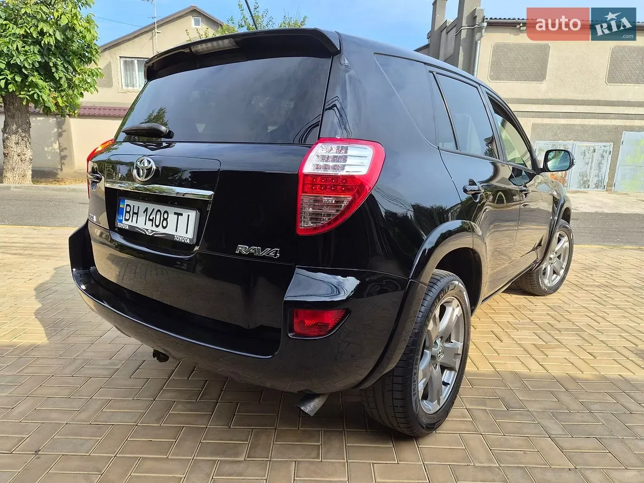 Toyota Rav4 2010 photo 4