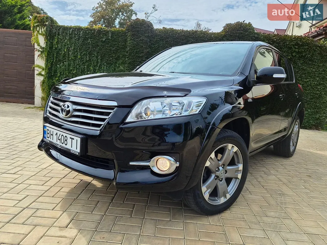 Toyota Rav4 2010 photo 2