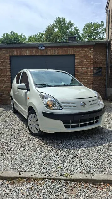 Nissan Pixo