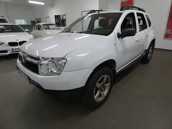 Dacia Duster 2012 photo 3