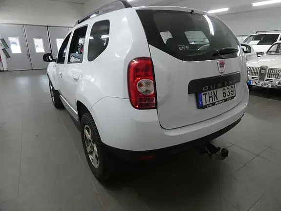 Dacia Duster 2012 photo 4