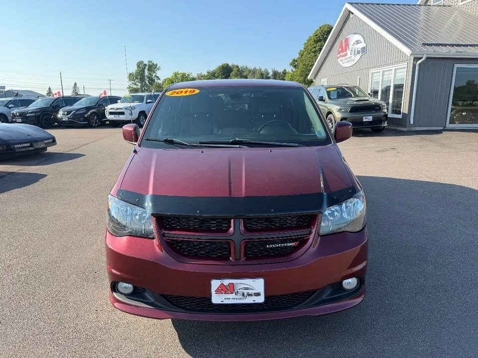 Dodge Grand Caravan 2019 photo 2