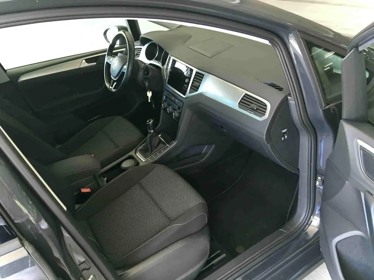 Volkswagen Golf 2018 photo 3