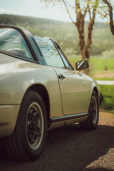 Porsche 911 1976 photo 4