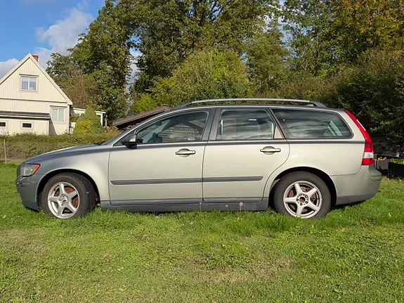 Volvo V50 2006 photo 2