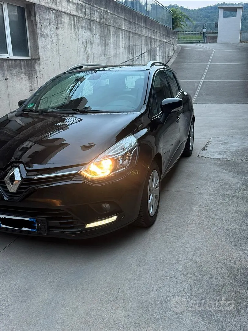 Renault Clio 2018 photo 2
