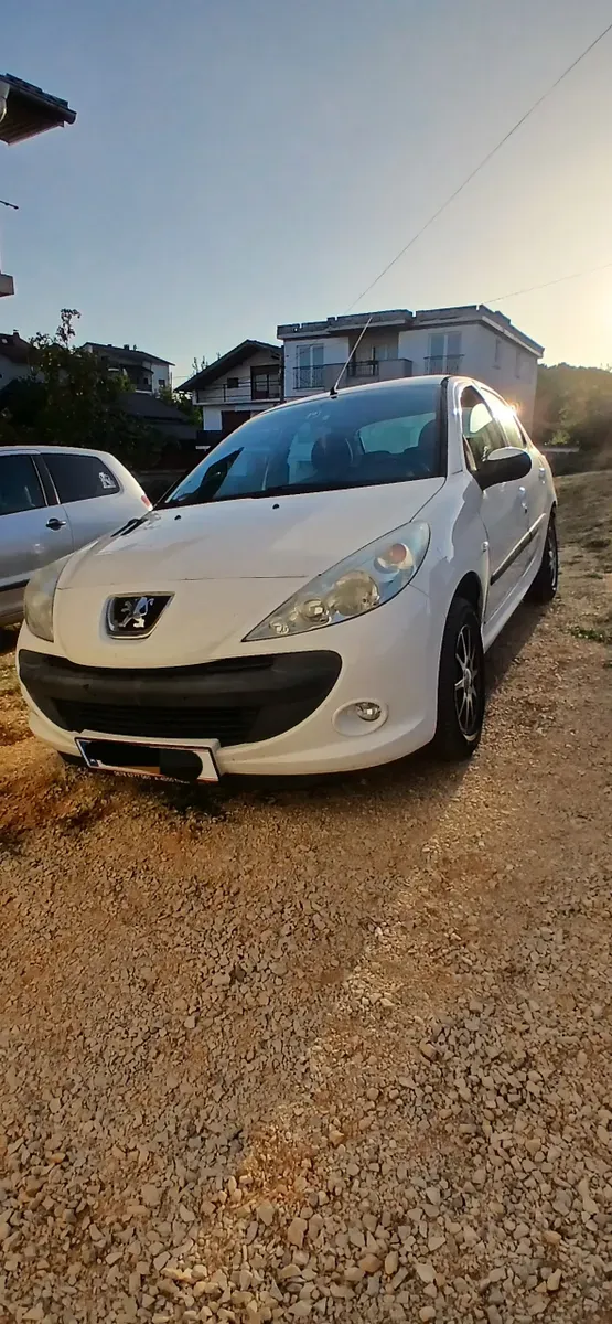 Peugeot 206