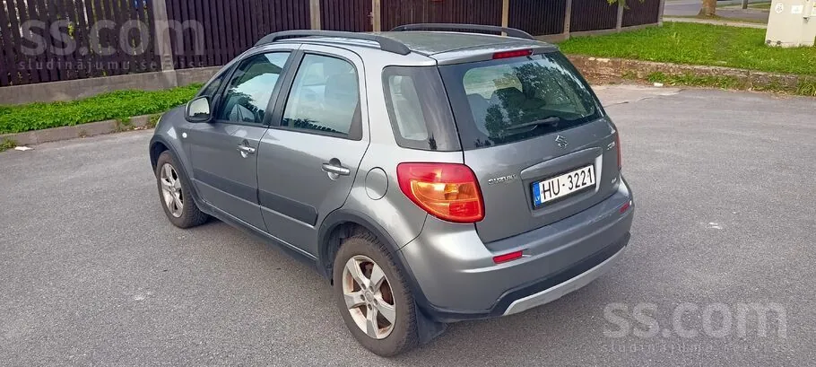 Suzuki Sx4 2011 photo 5