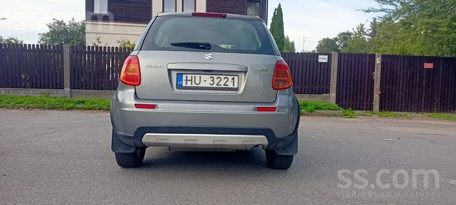 Suzuki Sx4 2011 photo 3
