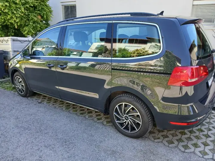 Volkswagen Sharan 2015 photo 2