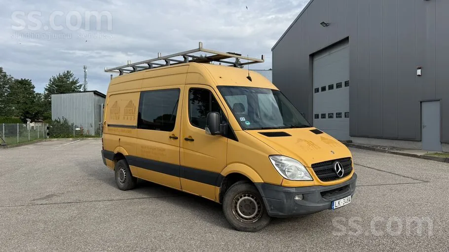 Mercedes-Benz Sprinter 2012 photo 2