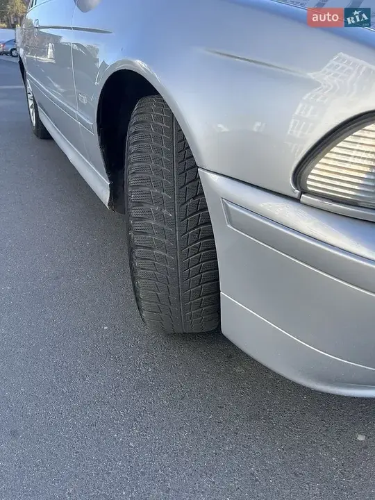BMW 5 Series 2002 photo 3