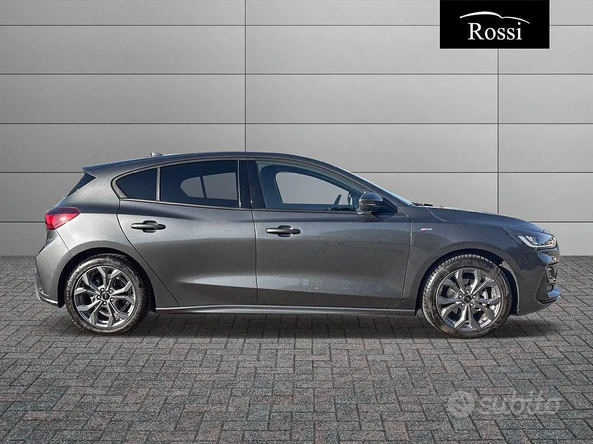 Ford Focus 2023 photo 5