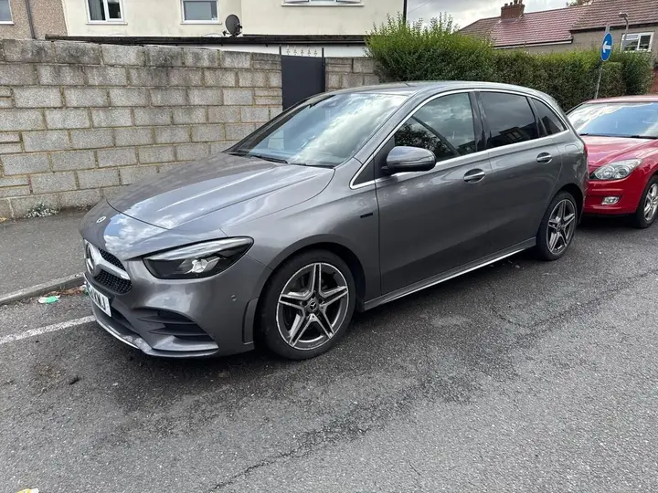 Mercedes-Benz B-Class 2021 photo 4