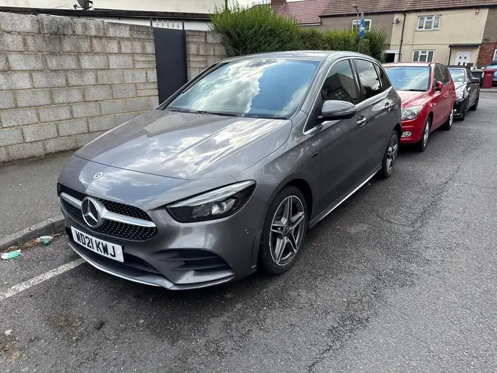 Mercedes-Benz B-Class 2021 photo 3