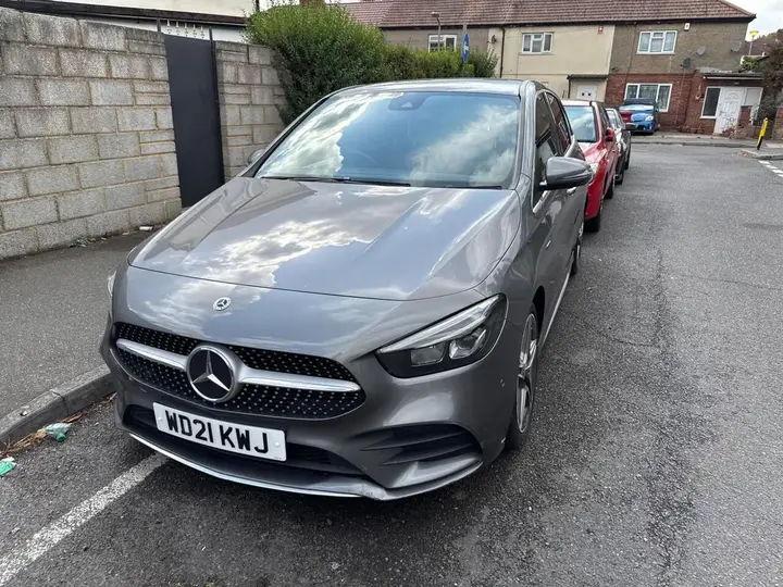 Mercedes-Benz B-Class 2021 photo 2
