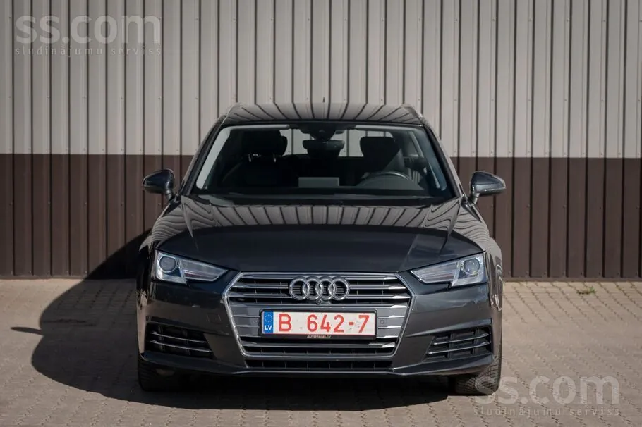 Audi A4 2017 photo 2