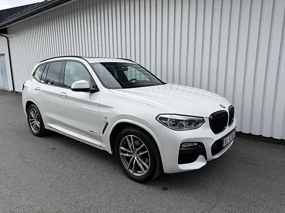 BMW X3 2018 photo 2