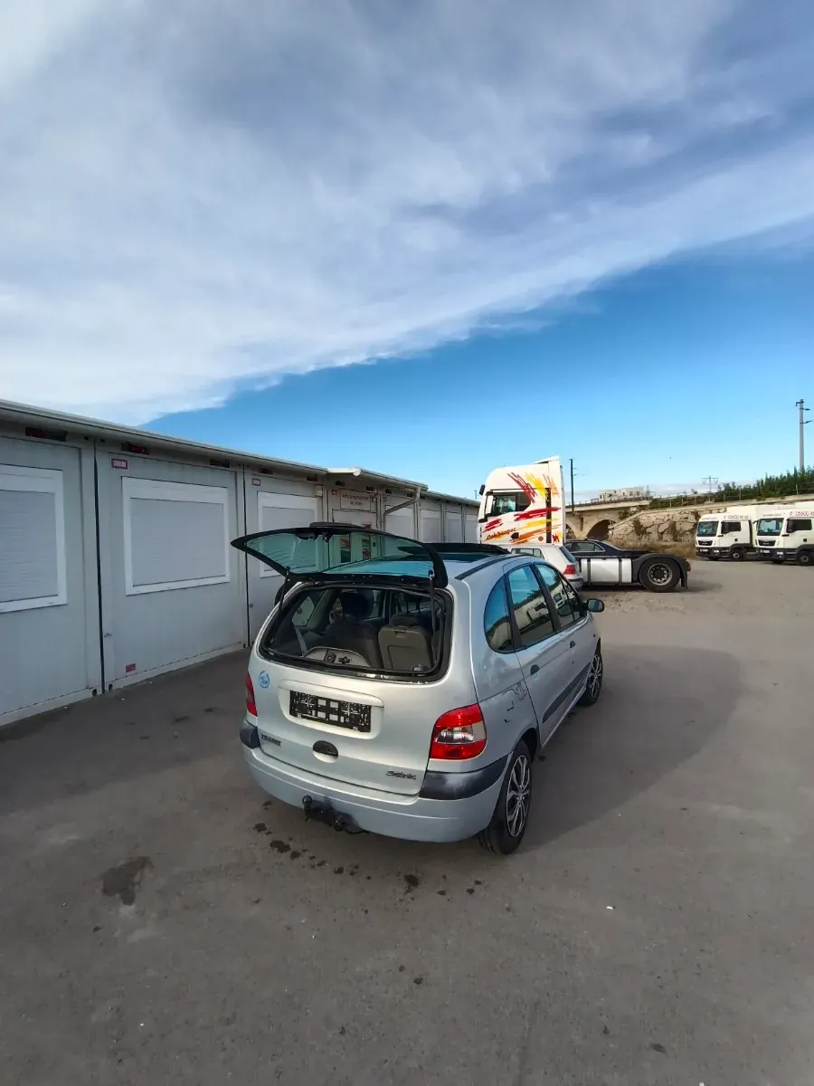 Renault Scenic 2001 photo 2