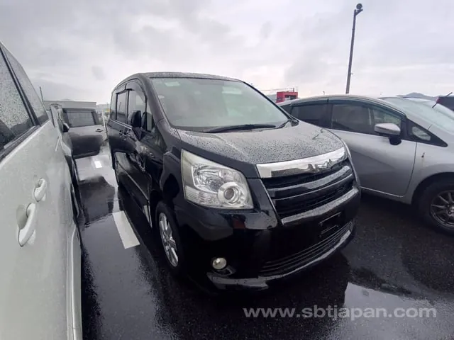 Toyota Noah S