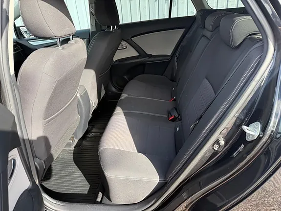 Toyota Avensis 2018 photo 5
