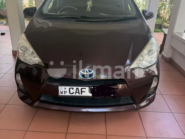 Toyota Aqua 2014 photo 3