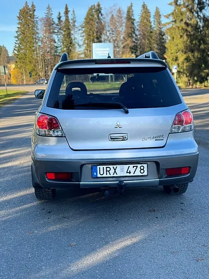 Mitsubishi Outlander 2004 photo 5