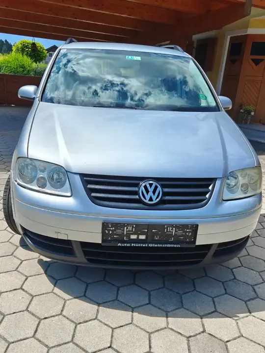 Volkswagen Touran 2003 photo 3