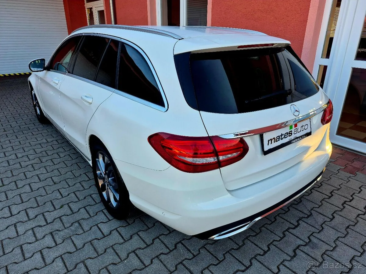 Mercedes-Benz C 250 2017 photo 3
