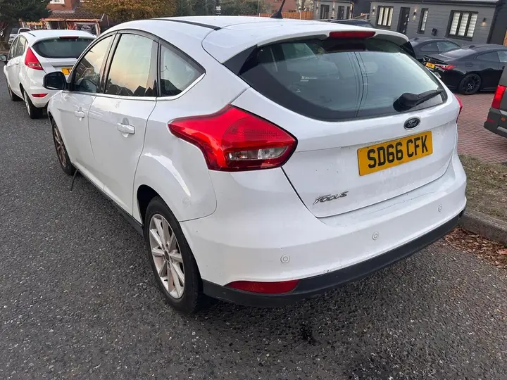 Ford Focus 2017 photo 4