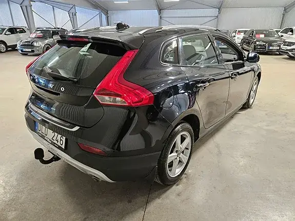 Volvo V40 Cross Country 2013 photo 3