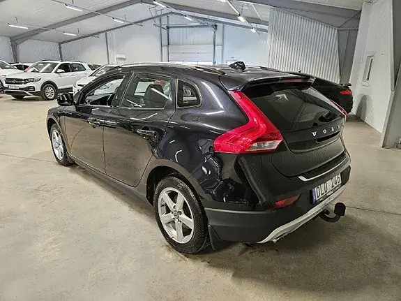 Volvo V40 Cross Country 2013 photo 4