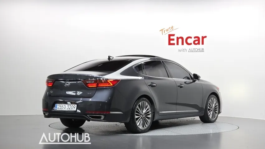 Kia K7 2019 photo 2