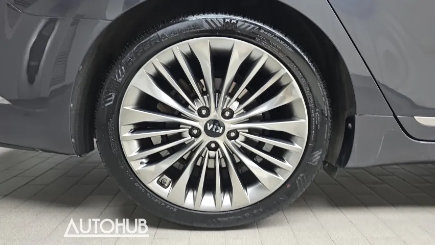 Kia K7 2019 photo 5